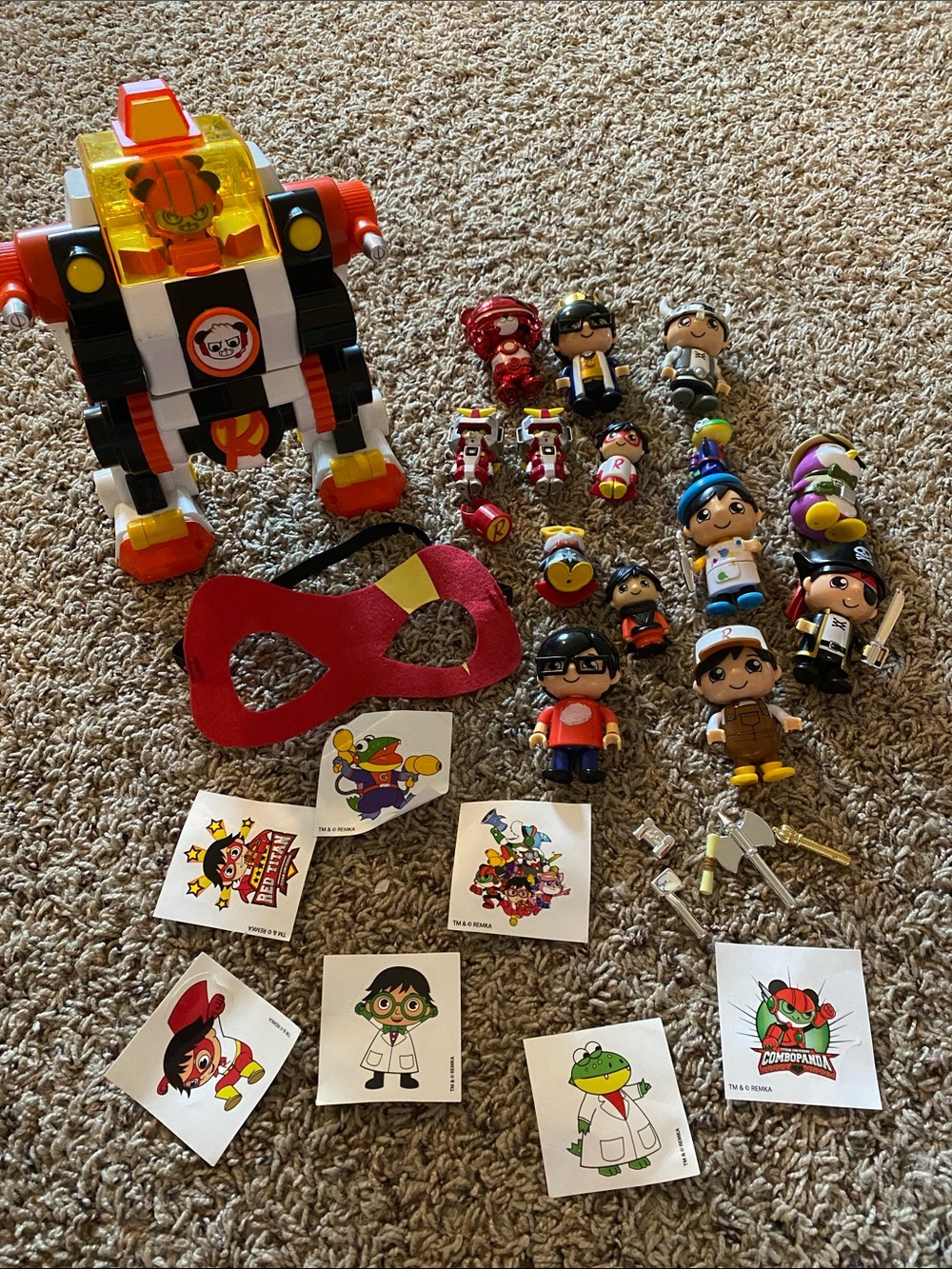 Ryan’s World Micro Mecha Titan Toy Figure Set with stickers